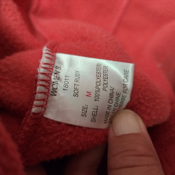 Woolrich Soft Ruby Andes vest size medium - Picture 7 of 8